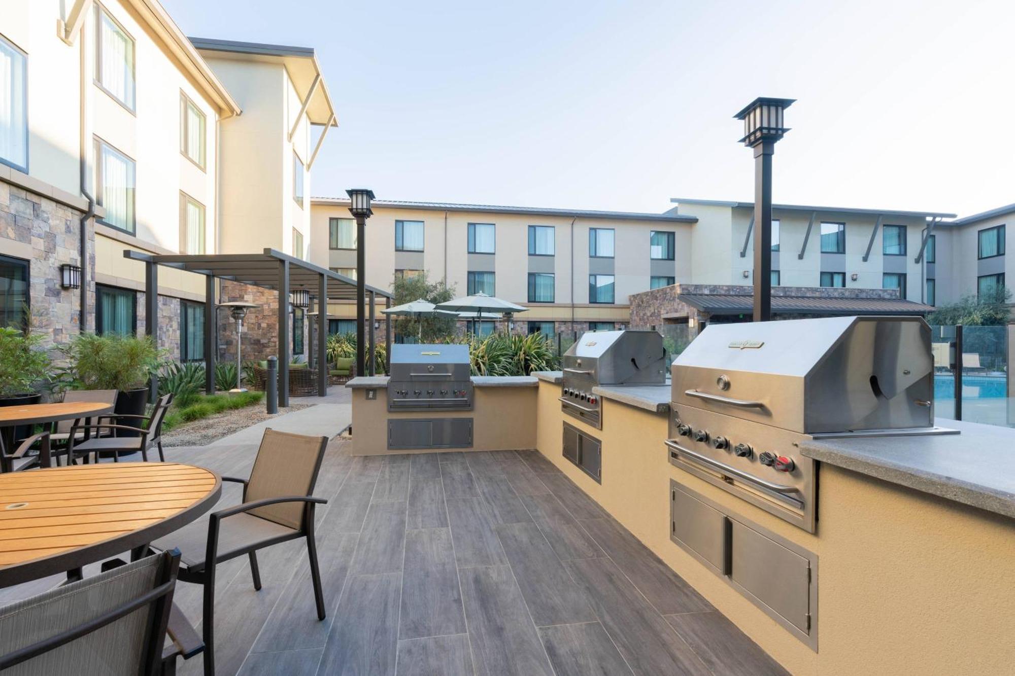 Courtyard By Marriott Thousand Oaks Агура-Хиллз Экстерьер фото