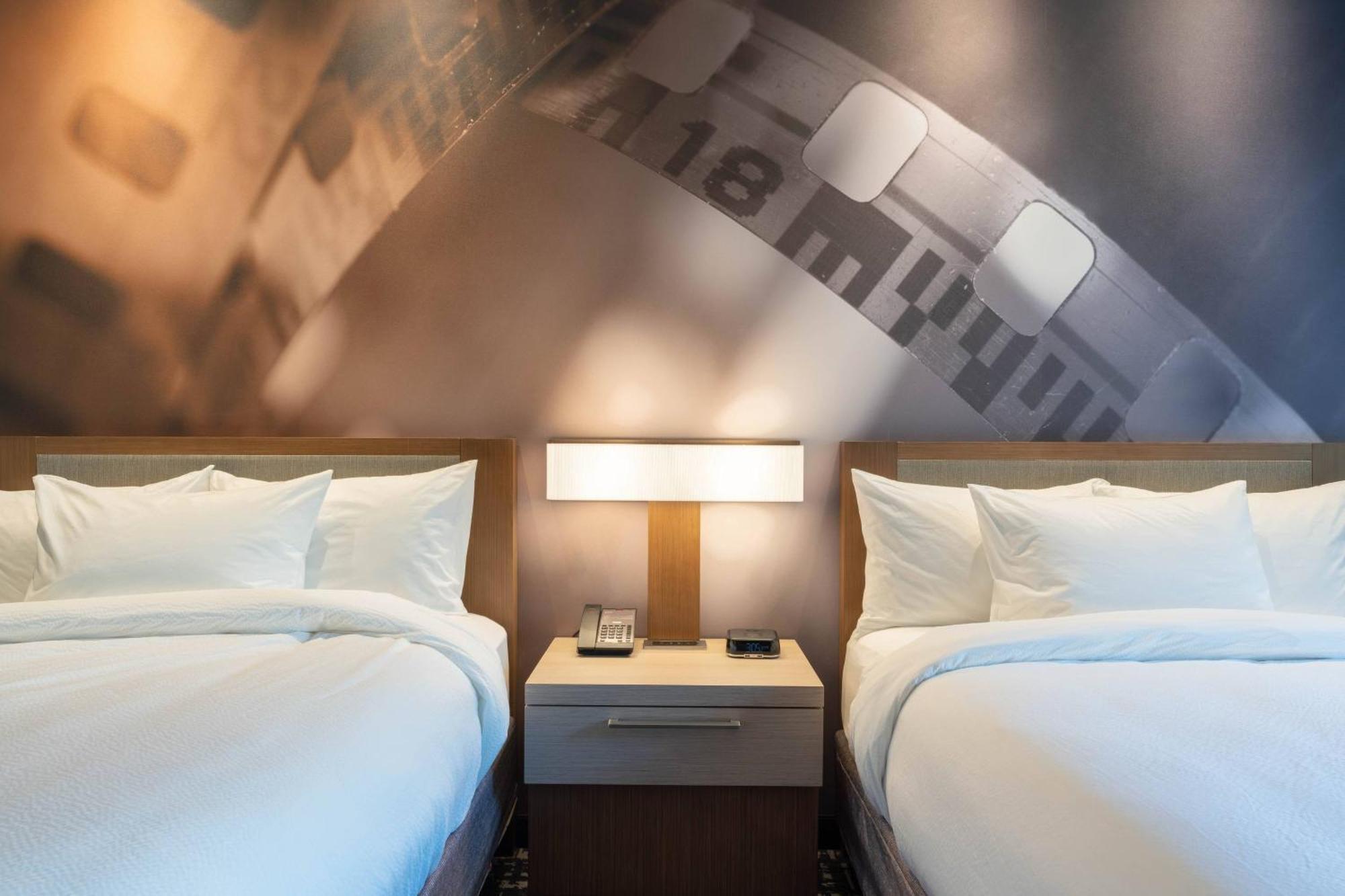 Courtyard By Marriott Thousand Oaks Агура-Хиллз Экстерьер фото