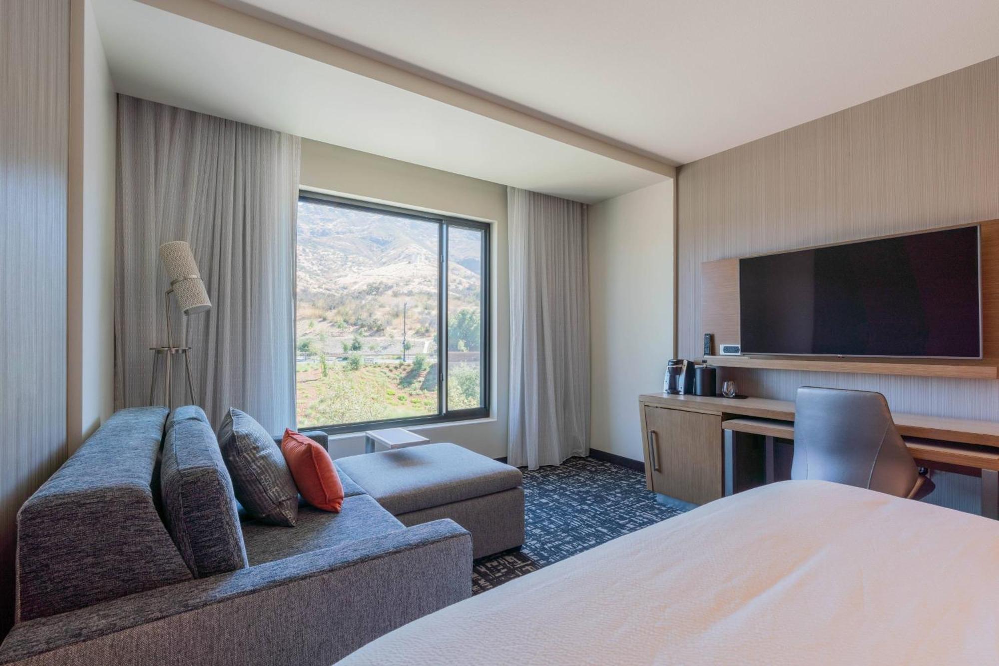 Courtyard By Marriott Thousand Oaks Агура-Хиллз Экстерьер фото